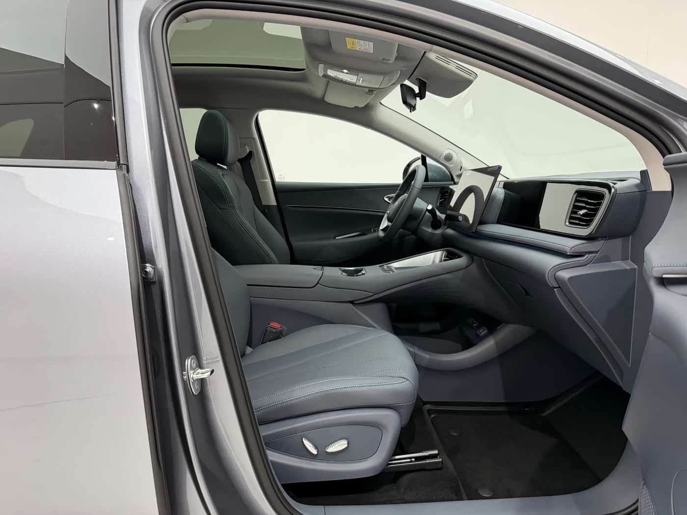 2026 BYD Sealion 06 New Energy 银灰色, 2,400 km, China export – photo 17