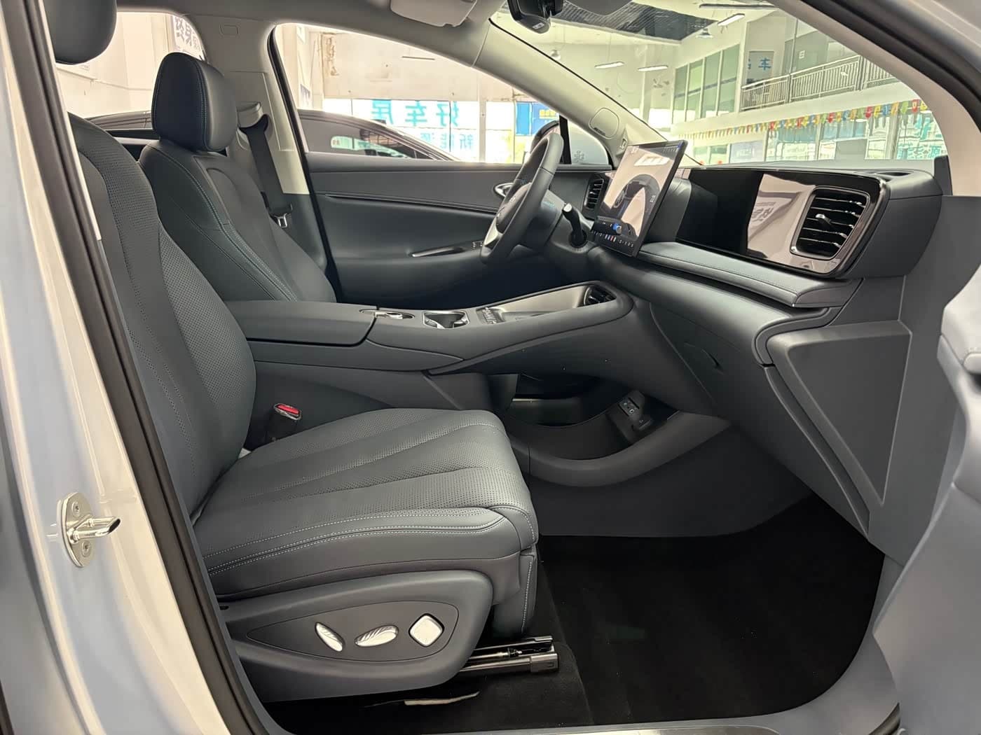 2026 BYD Sealion 06 New Energy 银灰色, 3,000 km, China export – photo 9