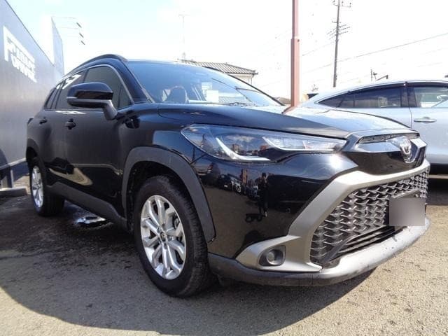 2025 Toyota COROLLA CROSS Black, 7,395 km, Japan export – photo 3