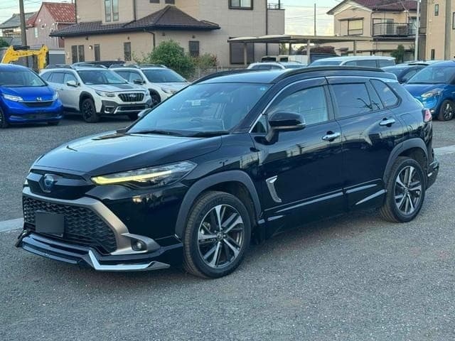 2023 Toyota COROLLA CROSS Black, 67,200 km, Japan export – photo 9