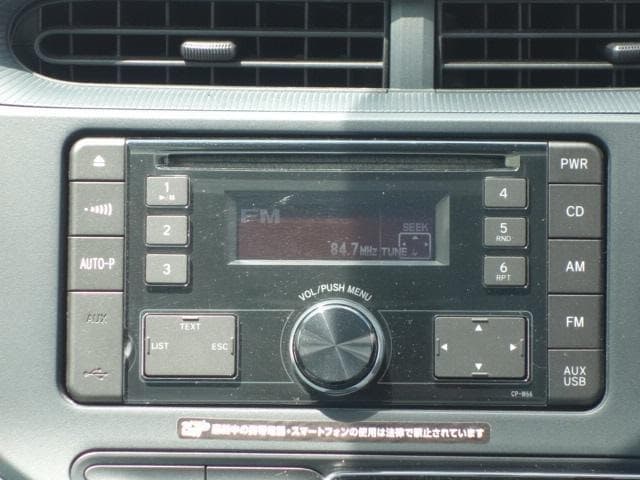 2021 Toyota AQUA Silver, 61,930 km, Japan export – photo 12
