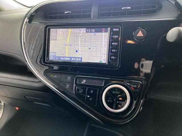 2021 Toyota AQUA PEARL, 94,000 km, Japan export – photo 17