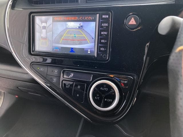 2021 Toyota AQUA PEARL, 94,000 km, Japan export – photo 18