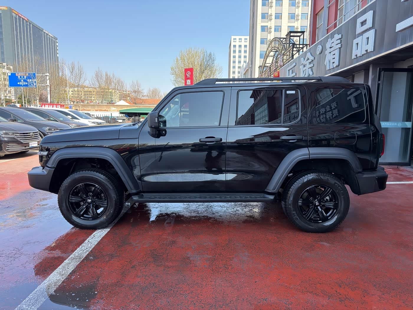 2023 Tank 300 Black, 30,000 km, China export – photo 3