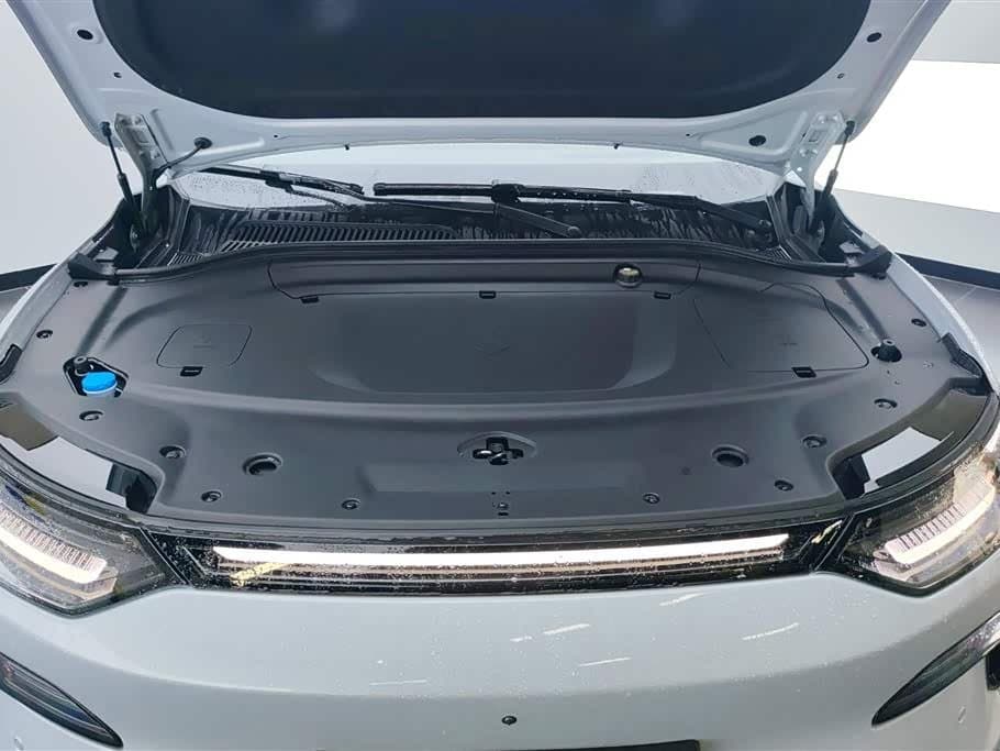 2025 Leapmotor C11 银灰色, 14,700 km, China export – photo 10