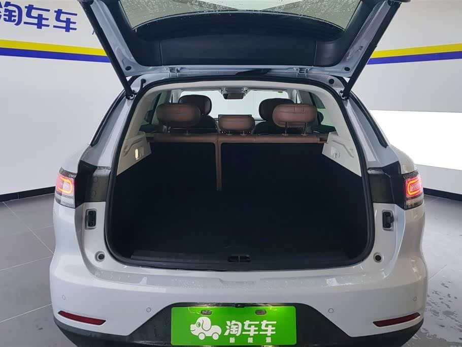 2025 Leapmotor C11 银灰色, 14,700 km, China export – photo 4