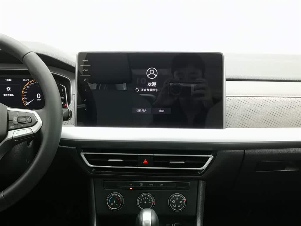 2023 Volkswagen Lavida White, 18,700 km, China export – photo 12