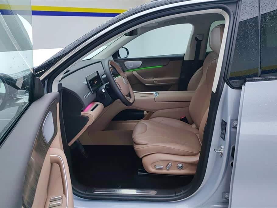 2025 Leapmotor C11 银灰色, 14,700 km, China export – photo 9