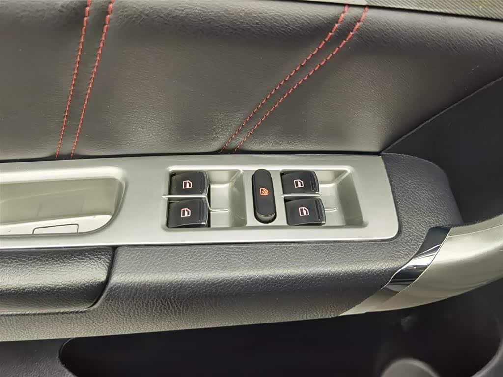 2019 Haval M6 Black, 47,600 km, China export – photo 9