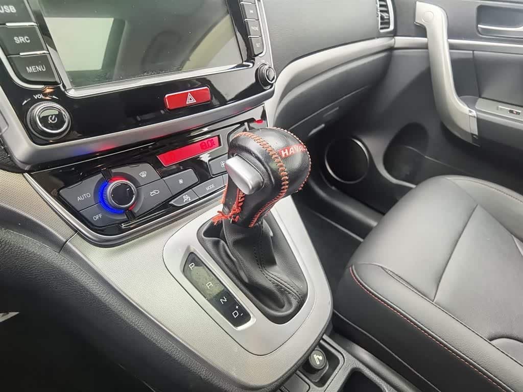 2019 Haval M6 Black, 47,600 km, China export – photo 13
