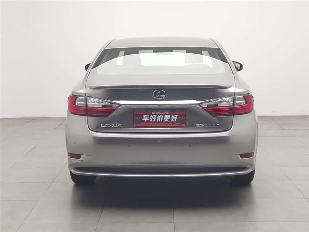 2015 Lexus ES 银灰色, 80,800 km, China export – photo 4