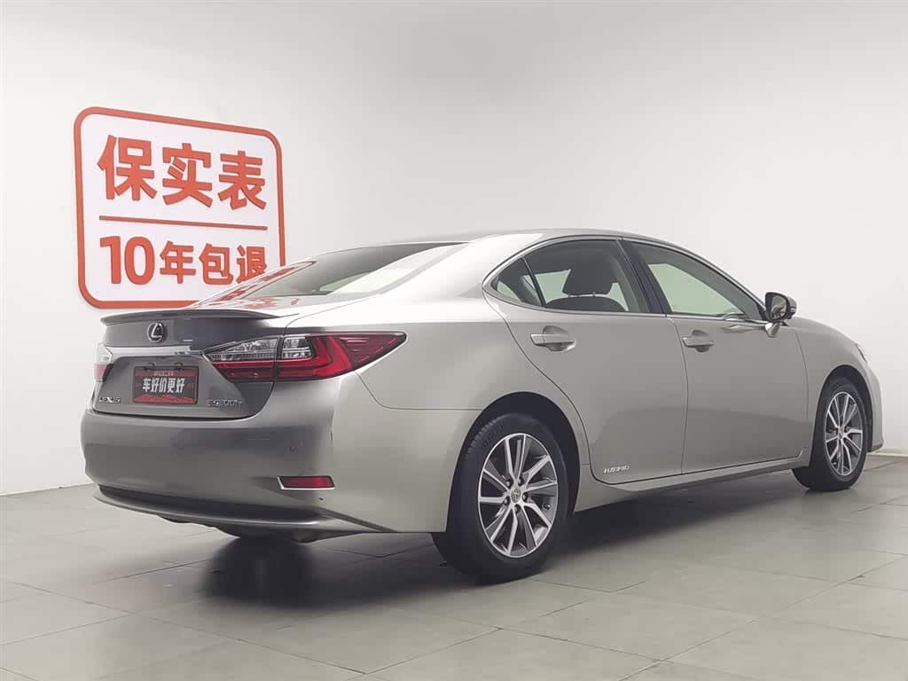 2015 Lexus ES 银灰色, 80,800 km, China export – photo 2