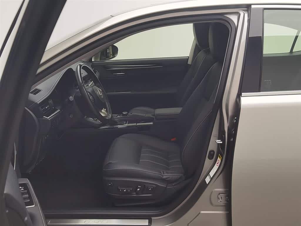 2015 Lexus ES 银灰色, 80,800 km, China export – photo 10