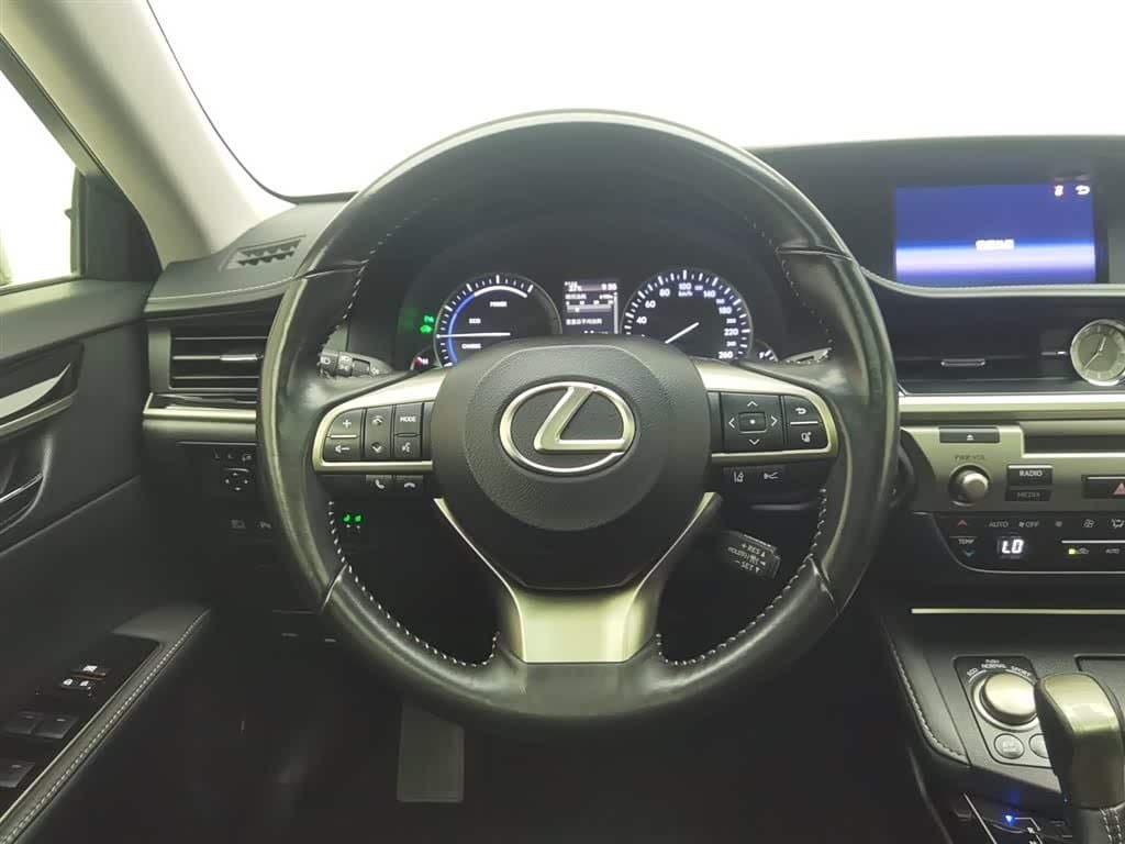 2015 Lexus ES 银灰色, 80,800 km, China export – photo 11