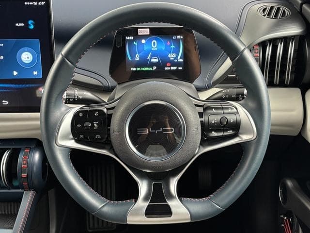 2025 BYD ATTO 3 Blue, 3,507 km, Japan export – photo 3
