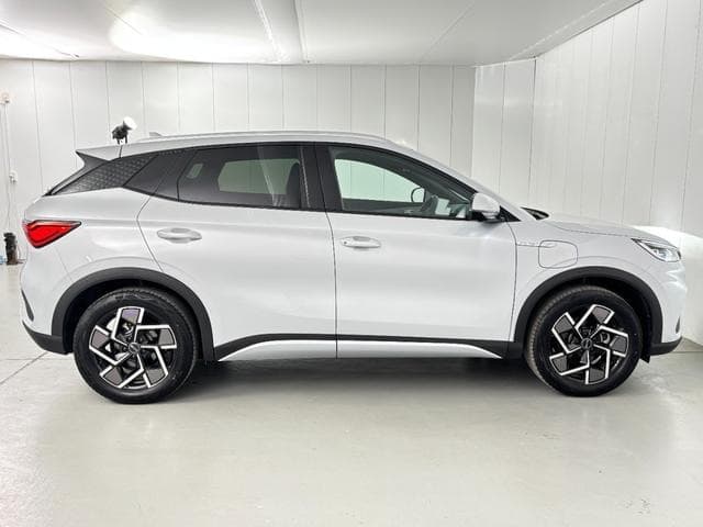 2025 BYD ATTO 3 PEARL, 5,847 km, Japan export – photo 10