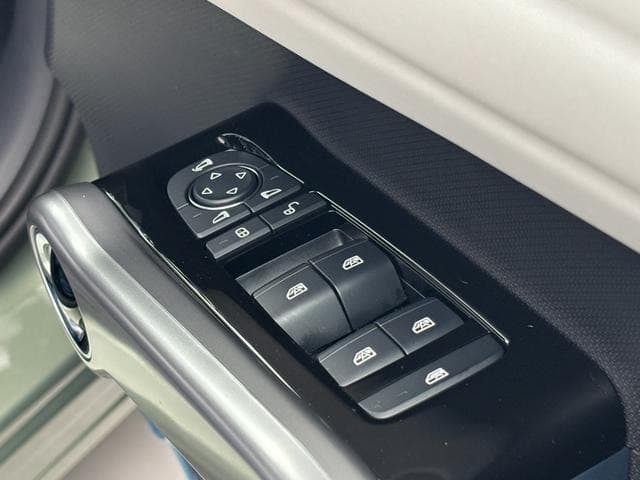 2025 BYD ATTO 3 Green, 46 km, Japan export – photo 10