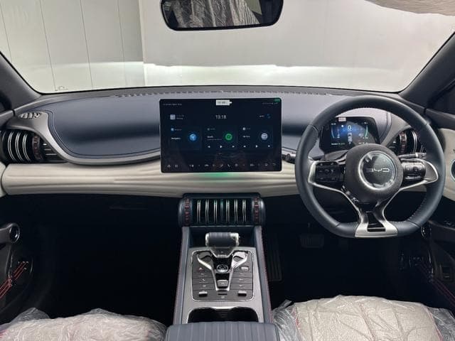 2025 BYD ATTO 3 Green, 46 km, Japan export – photo 2