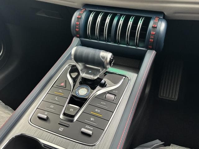2025 BYD ATTO 3 Green, 46 km, Japan export – photo 9