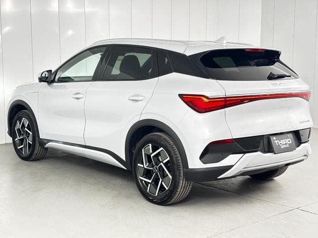 2025 BYD ATTO 3 White, 389 km, Japan export – photo 4