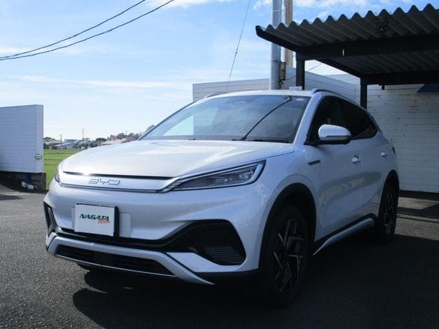 2023 BYD ATTO 3 White, 100 km, Japan export – photo 1