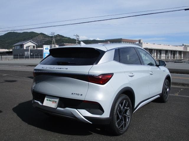 2023 BYD ATTO 3 White, 100 km, Japan export – photo 15