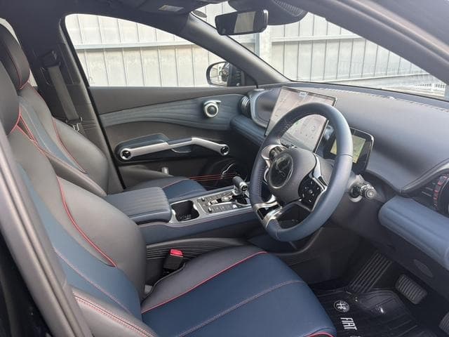 2025 BYD ATTO 3 Black, 5,000 km, Japan export – photo 3