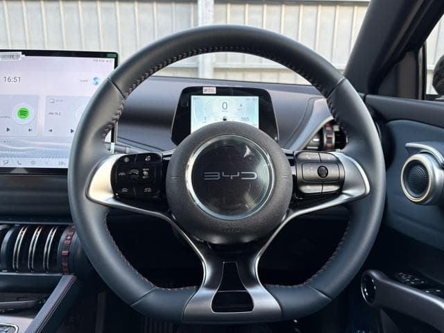 2025 BYD ATTO 3 Black, 5,000 km, Japan export – photo 14