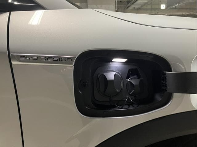 2025 BYD ATTO 3 White, 500 km, Japan export – photo 20