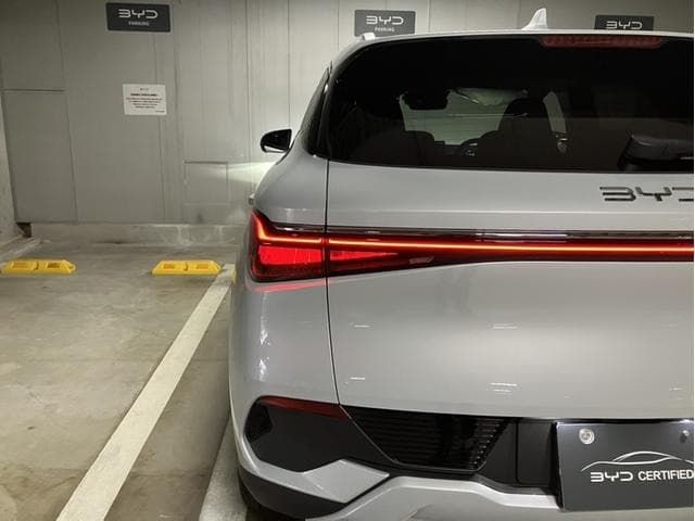 2025 BYD ATTO 3 White, 500 km, Japan export – photo 19