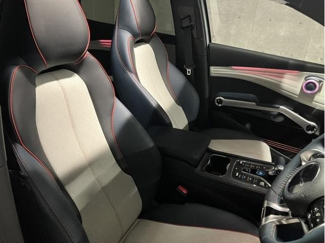 2025 BYD ATTO 3 White, 500 km, Japan export – photo 10