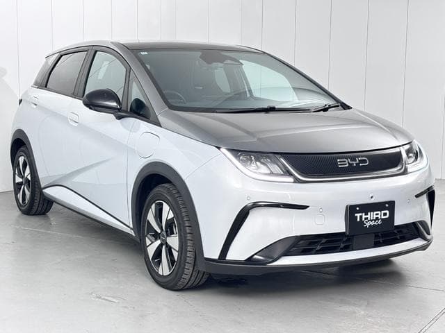 2024 BYD DOLPHIN WHITE/GRAY, 9,573 km, Japan export – photo 2