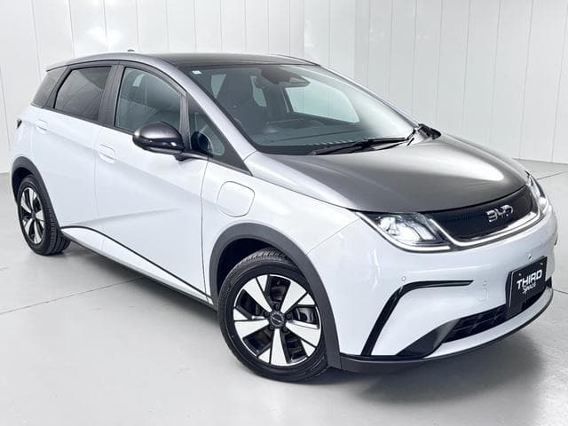 2024 BYD DOLPHIN WHITE/GRAY, 9,573 km, Japan export – photo 14