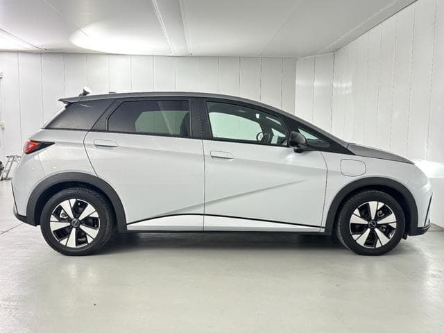 2024 BYD DOLPHIN WHITE II, 11,500 km, Japan export – photo 9