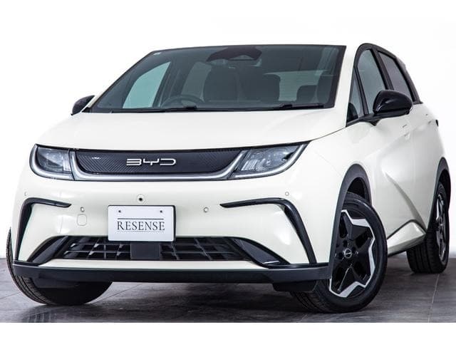 2023 BYD DOLPHIN White, 9,000 km, Japan export – photo 1