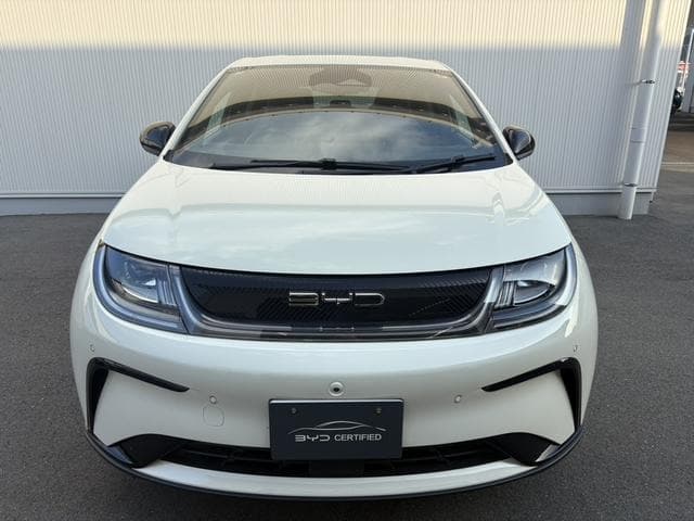 2025 BYD DOLPHIN White, 3,000 km, Japan export – photo 4