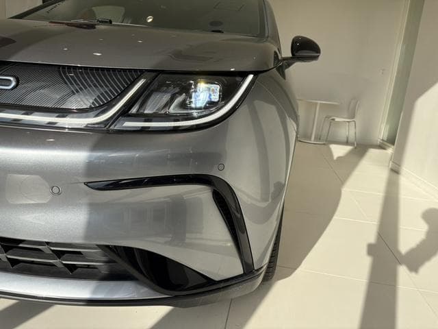 2025 BYD DOLPHIN Gray, 6,000 km, Japan export – photo 20