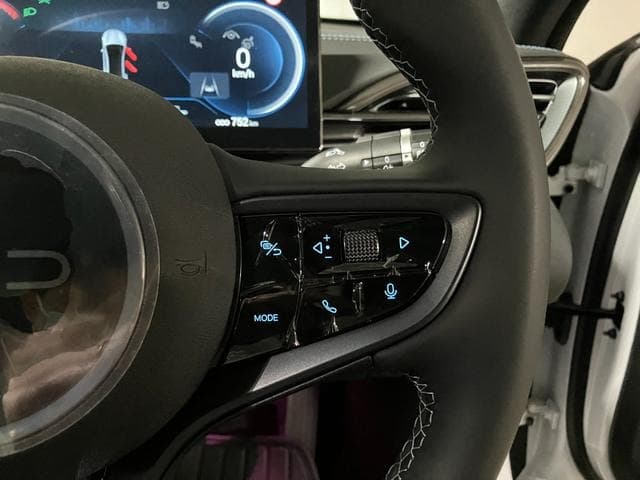 2025 BYD SEAL White, 2,000 km, Japan export – photo 19
