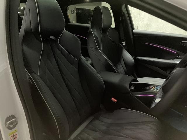 2025 BYD SEAL White, 2,000 km, Japan export – photo 12