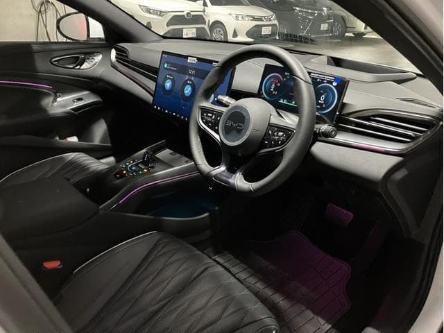2025 BYD SEAL White, 2,000 km, Japan export – photo 4