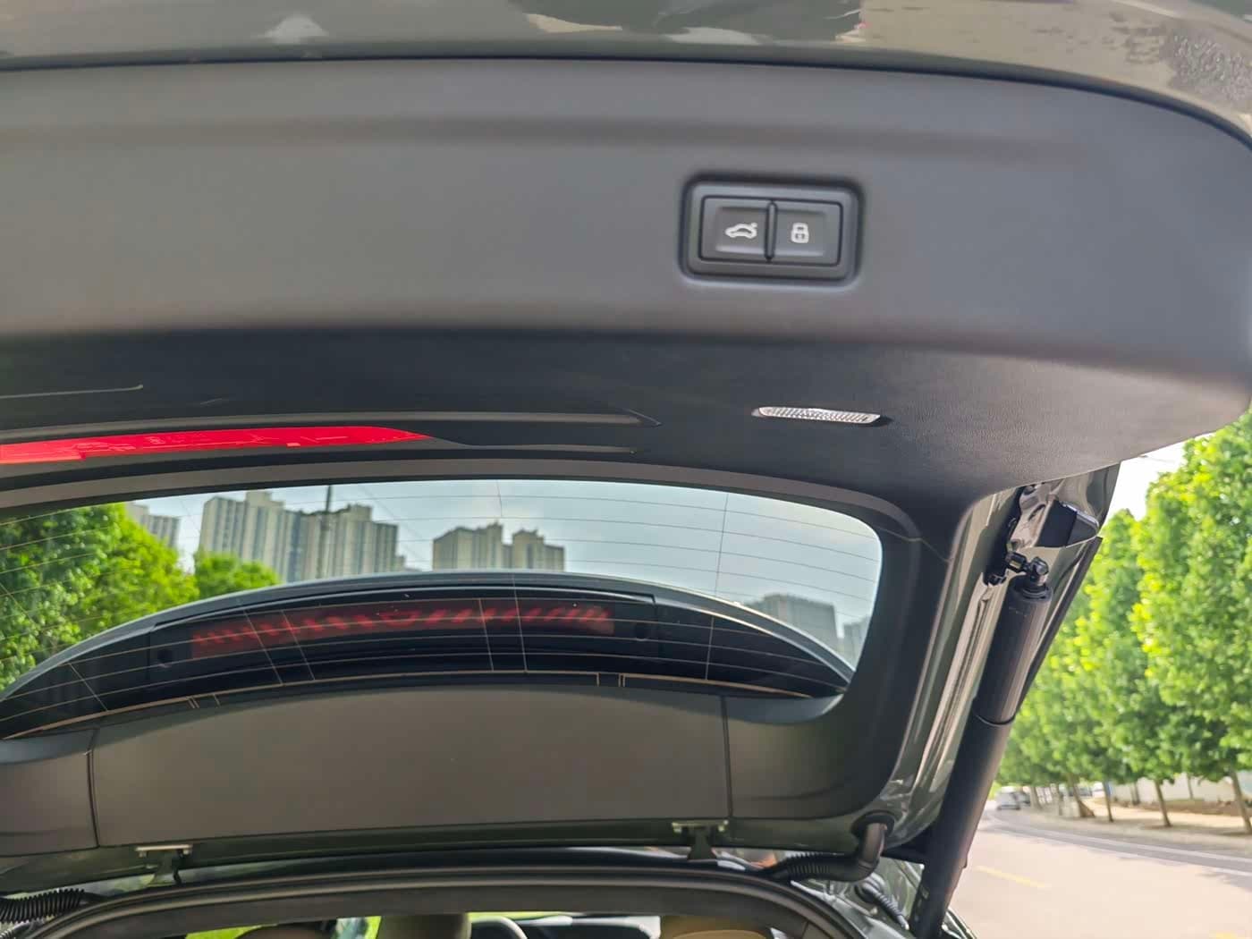 2025 Audi Q6L e-tron Green, 100 km, China export – photo 11
