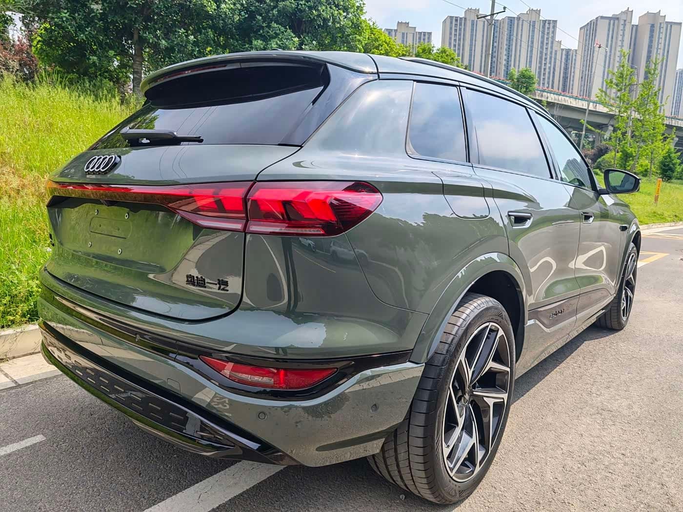 2025 Audi Q6L e-tron Green, 100 km, China export – photo 14
