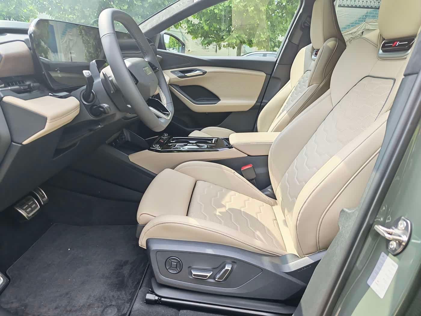 2025 Audi Q6L e-tron Green, 100 km, China export – photo 4