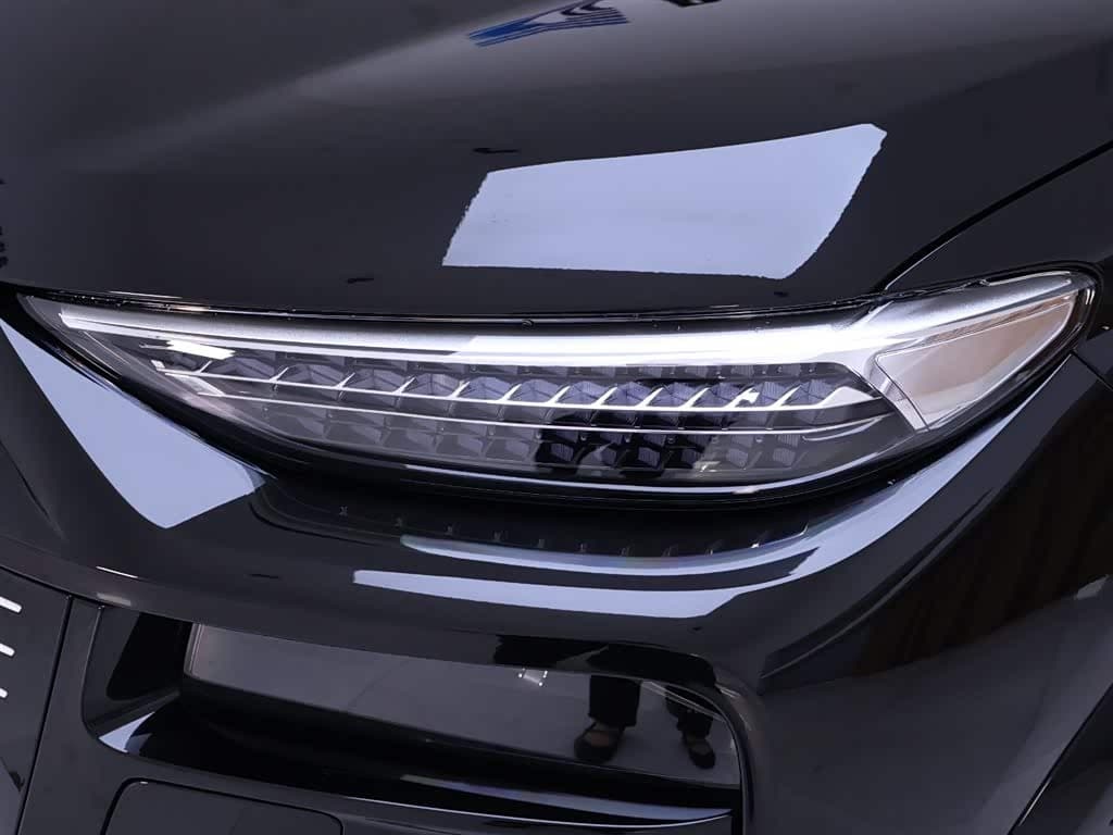 2025 Audi Q6L e-tron Black, 17,600 km, China export – photo 4