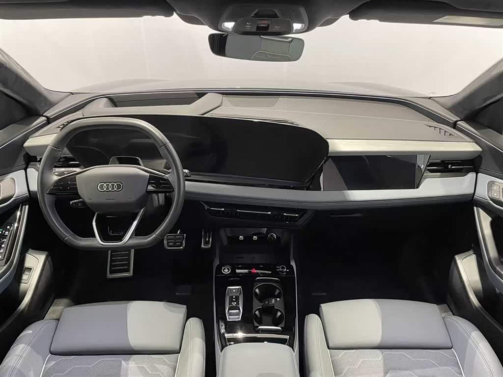 2025 Audi Q6L e-tron 银灰色, 14,300 km, China export – photo 7