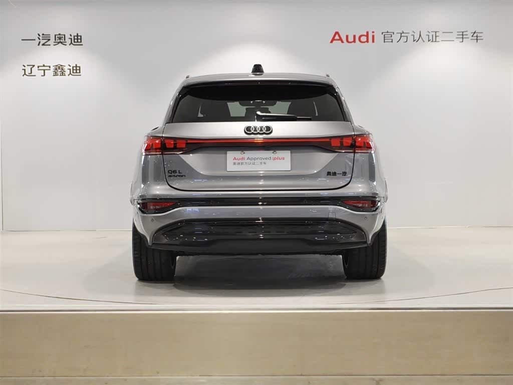 2025 Audi Q6L e-tron 银灰色, 14,300 km, China export – photo 5