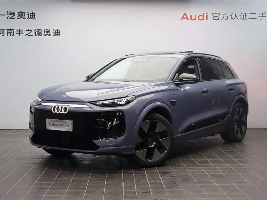 2025 Audi Q6L e-tron Red, 16,500 km, China export – photo 1