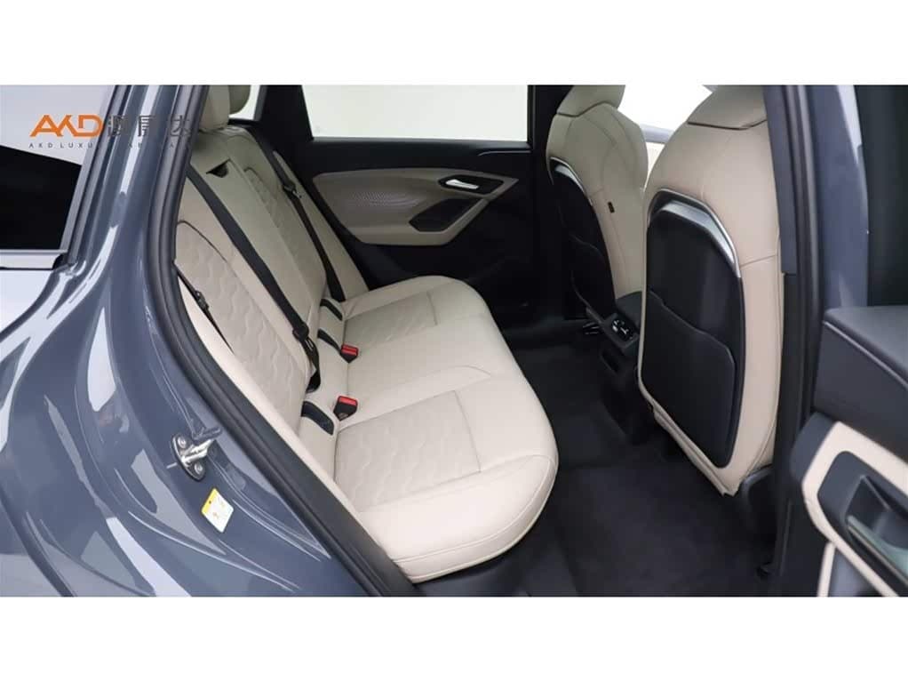 2025 Audi Q6L e-tron --, 8,000 km, China export – photo 8