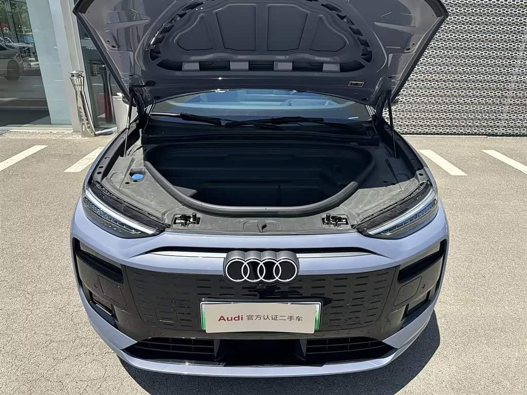2025 Audi Q6L e-tron 银灰色, 11,200 km, China export – photo 9