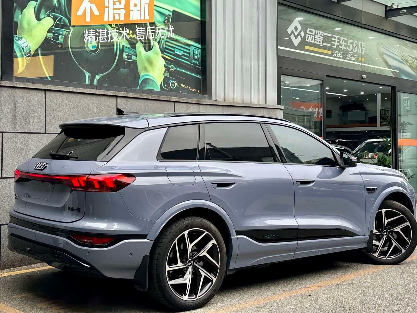 2025 Audi Q6L e-tron Blue, 15,000 km, China export – photo 9
